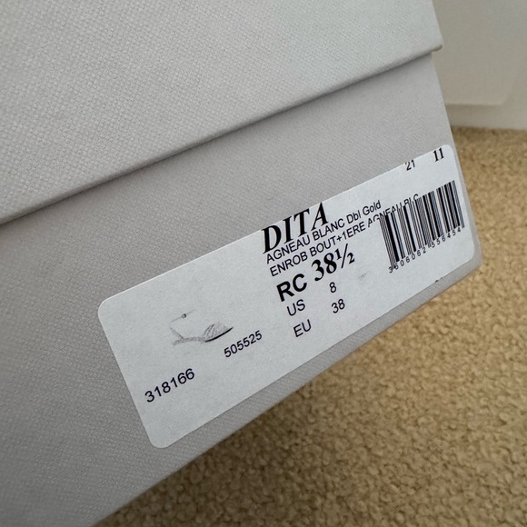 NEW‼️CLERGERIE Dita Leather Strappy Sandals Sz. 8 US/38 EU White - Picture 7 of 12